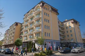 Palace Heviz