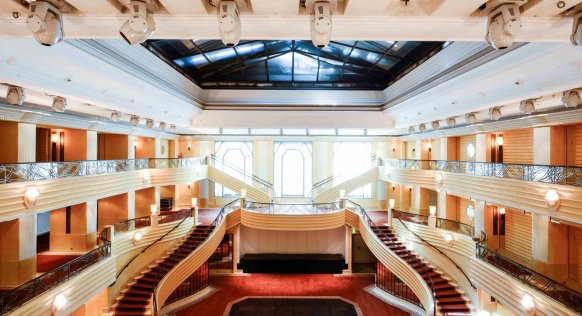 Ballroom__Hotel_Bayerischer_Hof