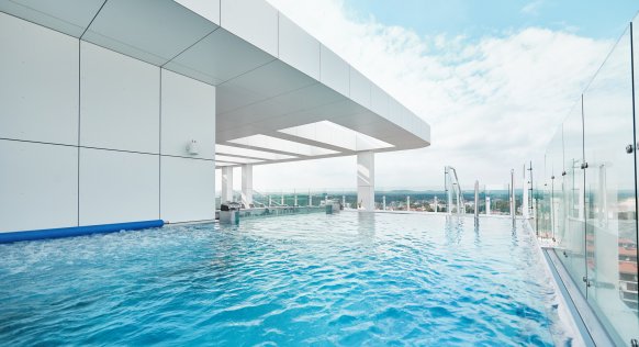 radisson_blu_resort_swinoujscie-by_zdrojowa-zdjecie-photo-sky-pool-basen-02-hires.jpg