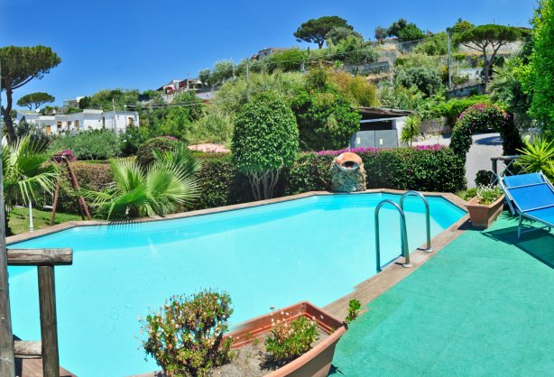 piscina_scoperta_piccola_1.bmp