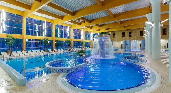 swimming pools (4)