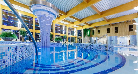 swimming pools (8)