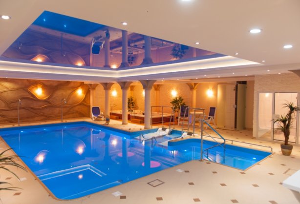 hotel-adamspa-basen1.jpg