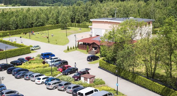 hotel-kudowa-parking-budynek-b-posesja.jpg