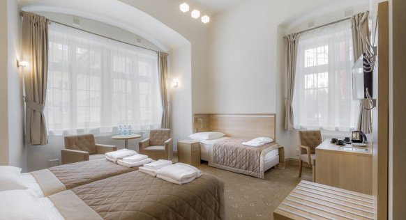 dreibettzimmer