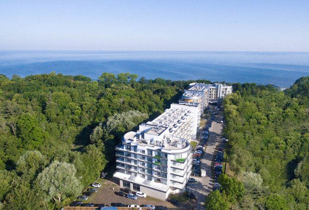 diune_hotel_resort-by_zdrojowa-kolobrzeg-elewacja_budynku-widok_z_lotu_ptaka-midres-02.jpg