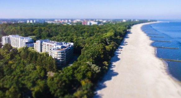 diunehotel__resort-zdrojowa_invest-kolobrzeg-dron_01-web-750x330.jpg