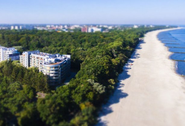 diunehotel__resort-zdrojowa_invest-kolobrzeg-dron_01-web-750x330.jpg