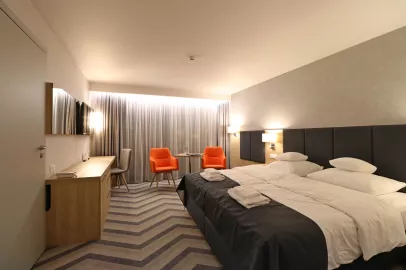 Doppelzimmer (1)