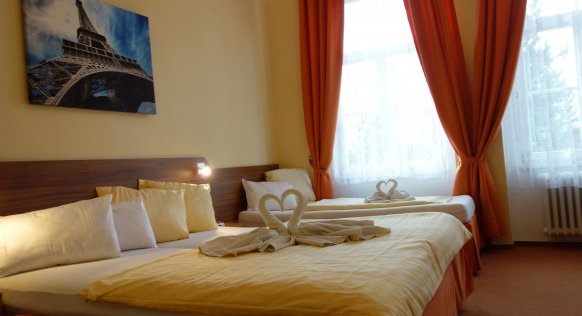 dreibettzimmer-komfortb.JPG