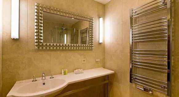 bathroom-hotel-ambassador-05.jpg