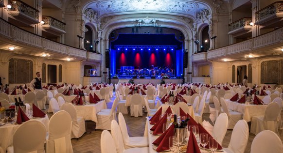 orpheum-festive-hall-04