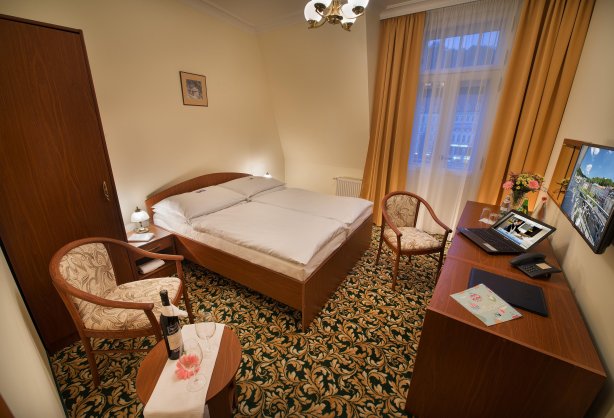 ea_hotel_elefant_dvoulezkov_pokoj-8-min.jpg