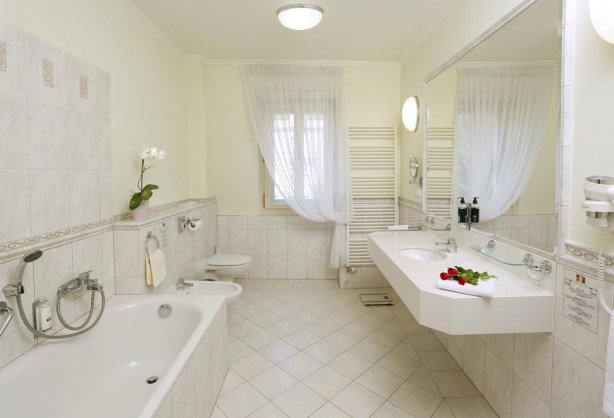 mignon_bath.jpg
