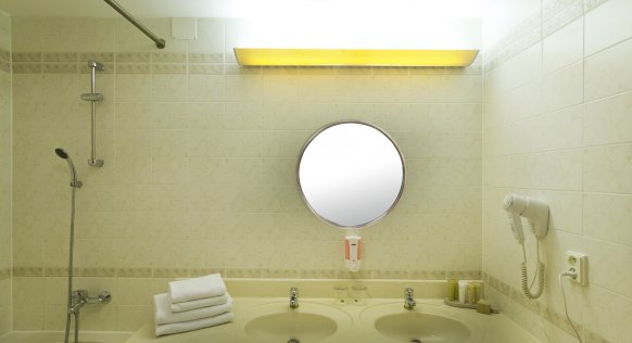 ostende-room4(1).jpg