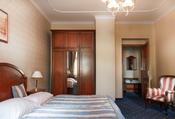 room-403.jpg