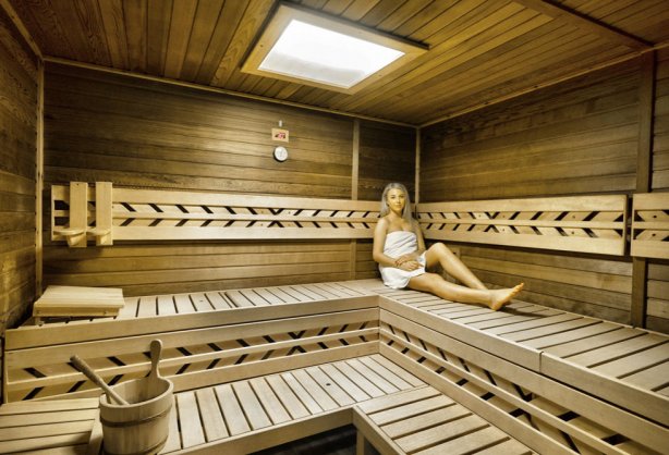 sauna-frau