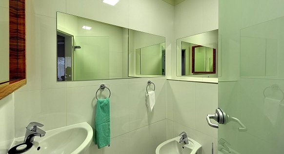 room-suite-bathroom_result2.jpg