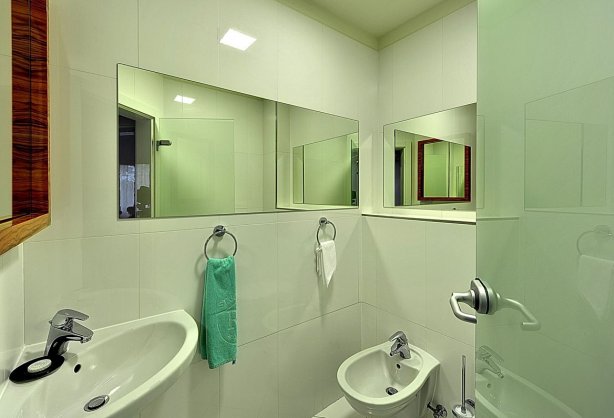 room-suite-bathroom_result2.jpg