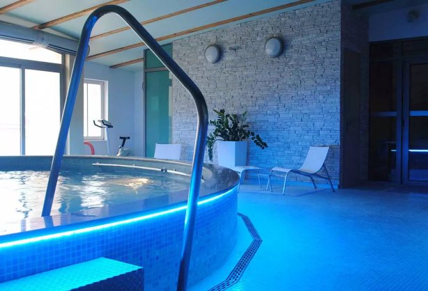 hotel_venus_pool