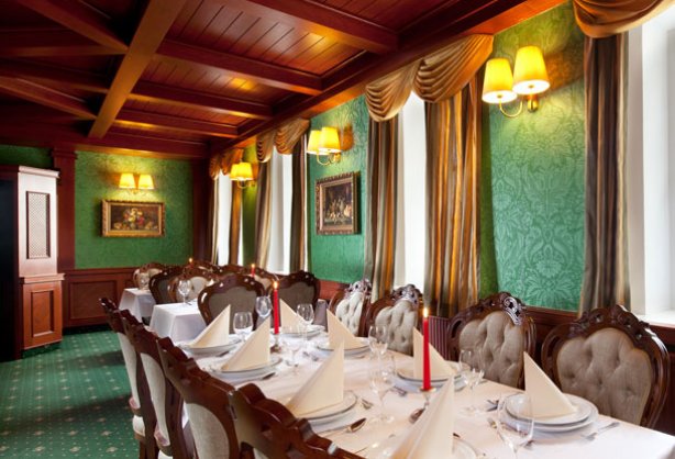 restaurant-a-la-carte-tisch