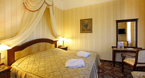 18_nove-lazne-appartement-royal-02-maxi2561.jpg
