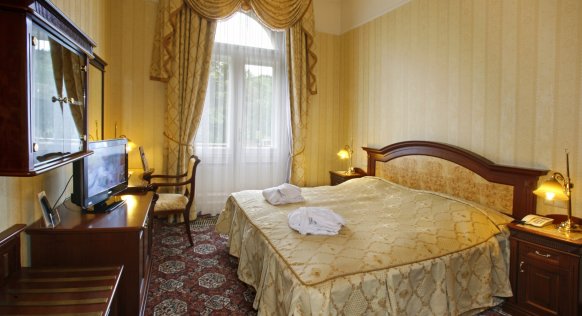 21_nove-lazne-suite-executive-02-maxi2564.jpg
