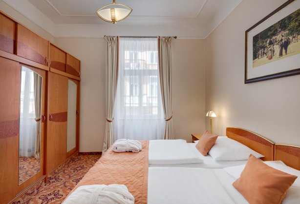 imperial_suite-plus_room-206_16a1672.jpg