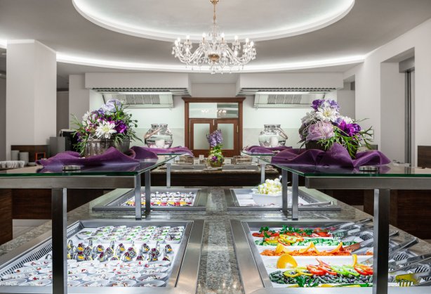 19-51-Nabokov buffet
