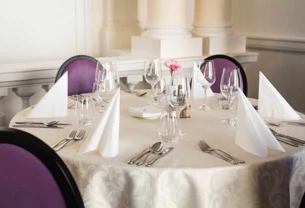 19-51-Nabokov restaurant 2