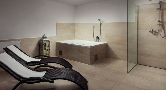 23-09-Nabokov_Bathroom_President Suite_419
