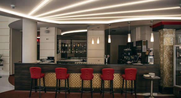 lobby-bar