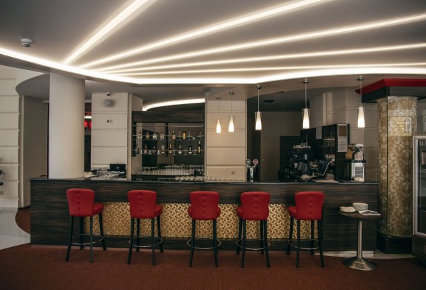 lobby-bar