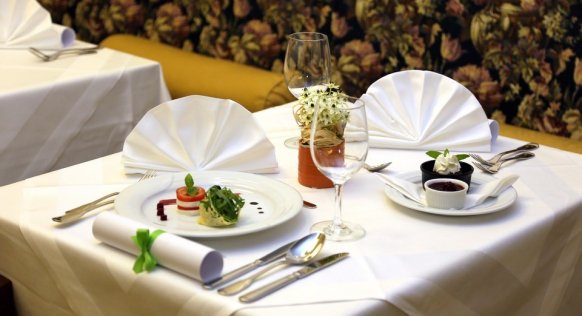 restaurant-2.jpeg