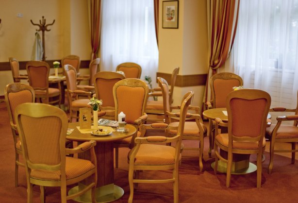 07_vltava-berounka-lobby-bar-01-maxi2247.jpg