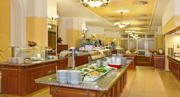 vltava-restaurace-6-maxi2280.jpg