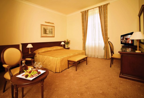 rooms-confort-hotel-savoy-westend.jpg