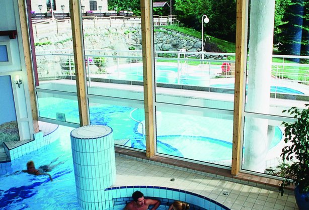 danubius-aqua_innenbecken-1.jpg