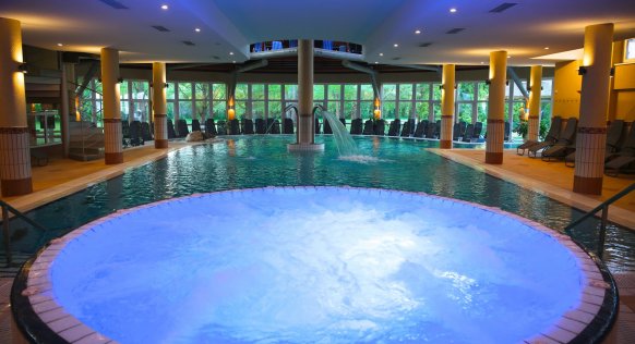 pool_innen