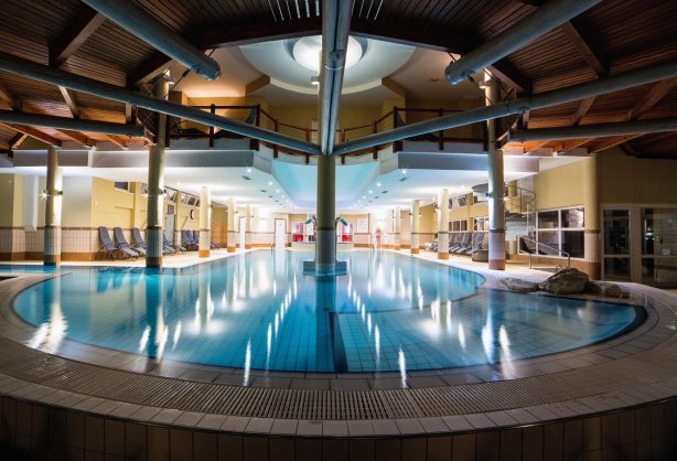 pool_innen3