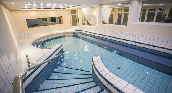 pool_innen6