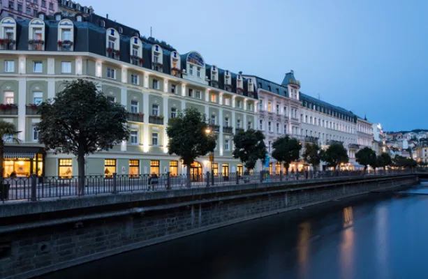 Buchen Sie Ihr Aufenthalt im Kurhotel Kolonada Kurhotel Kolonada