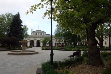 Blick auf den historischen Kurpark und das Marconi Spa in Busko-Zdroj