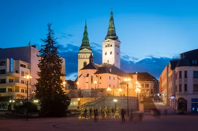  Kathedrale der Heiligen Dreifaltigkeit